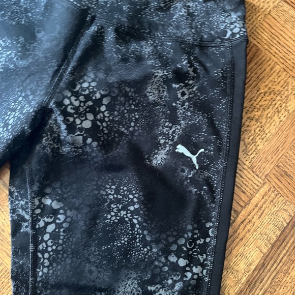 Puma Printed Capris - Picture 6 of 6